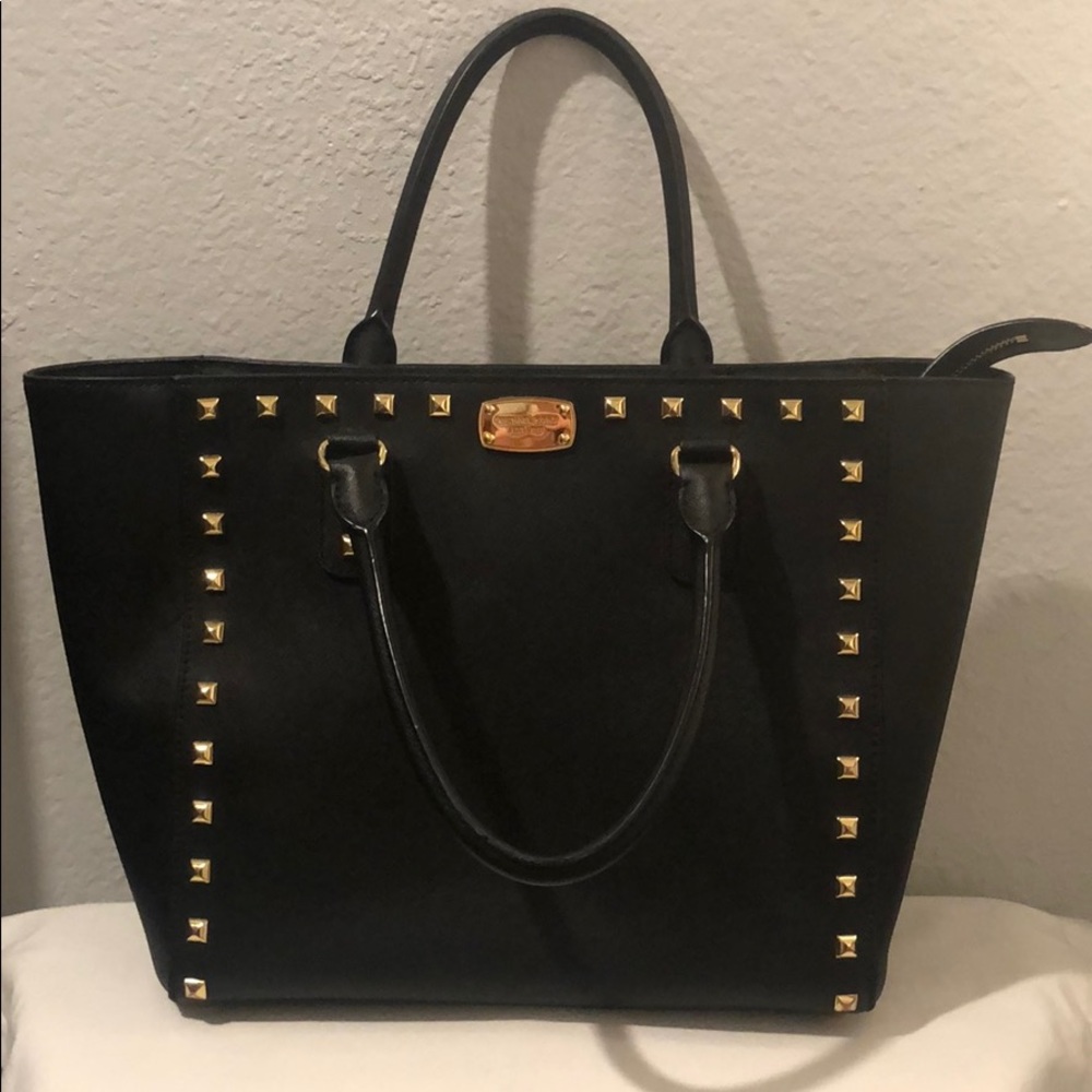 Michael Kors black purse